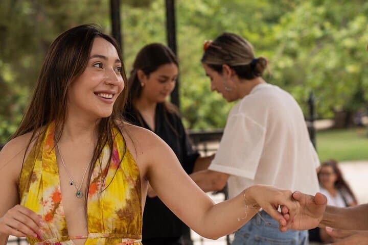 Parkside Salsa and Bachata in El Retiro: Open-Air Dance Lessons in Madrid photo 2