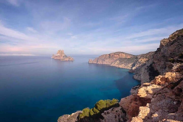 Es Vedrà Viewpoints Hike: Coastal Trails, Swim & Snorkel Options photo 3