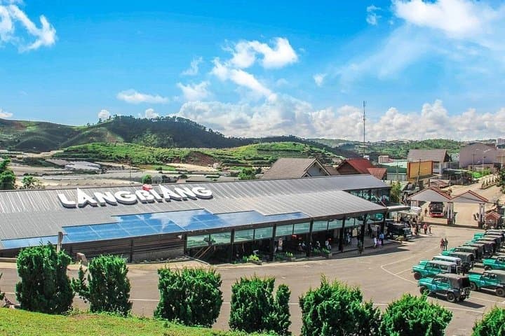 Langbiang Mountain Tickets: Da Lat High‑Altitude Jeep Rides, Treks & Paragliding photo 3