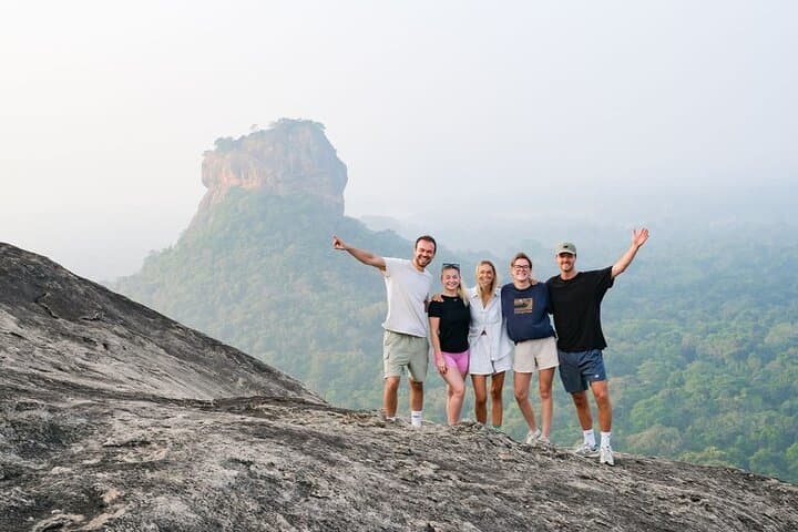 Pick of Sri Lanka: 9-Day Budget Loop from Colombo photo 2