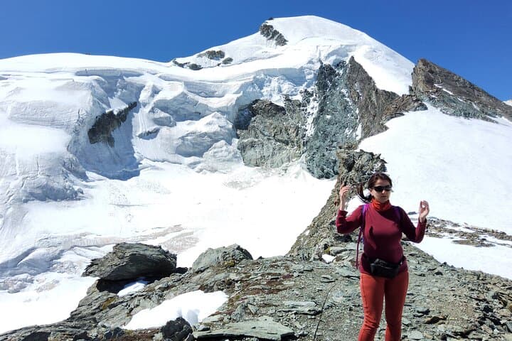 Swiss Magic: 4-Day Trekking Tour Through the Alps photo 3