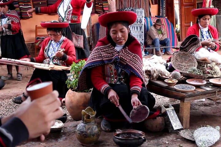 Private 2-Day Sacred Valley Tour: Maras, Moray, Salt Mines & Machu Picchu
