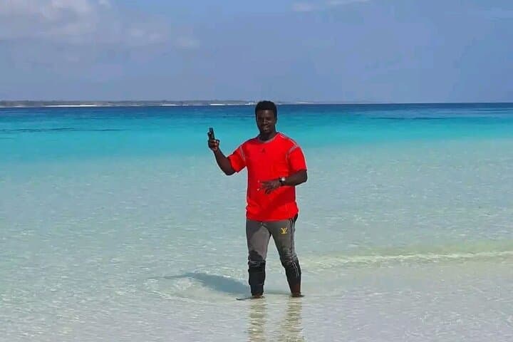 Private Mnemba Island Snorkel & Dolphin Swim with Lunch at Kendra Beach photo 3