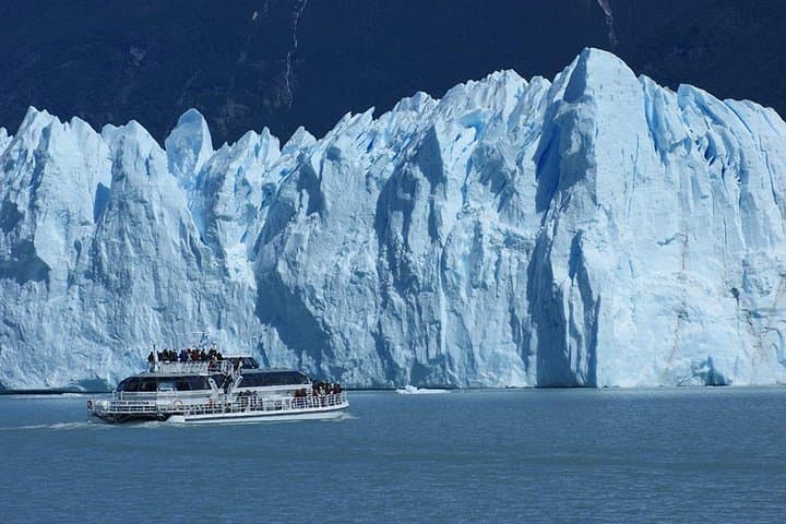 Full-Day From Buenos Aires to Perito Moreno Glacier: Flights, Walkways & Nautical Safari photo 3