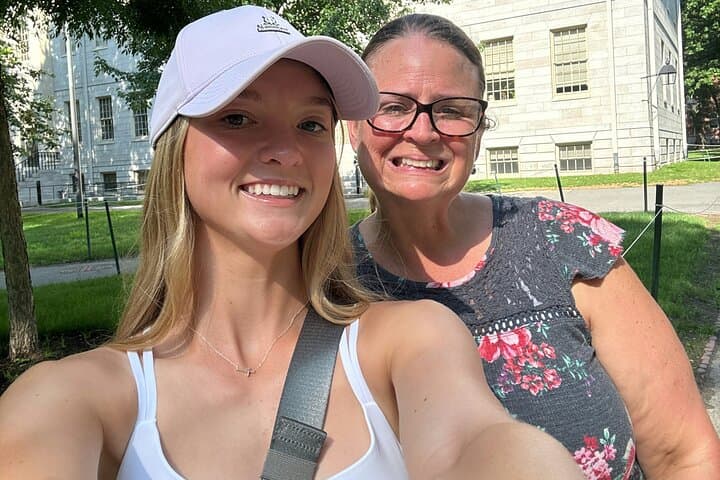 Harvard Yard Exploration Game: Solve Clues & Discover Campus Secrets photo 2