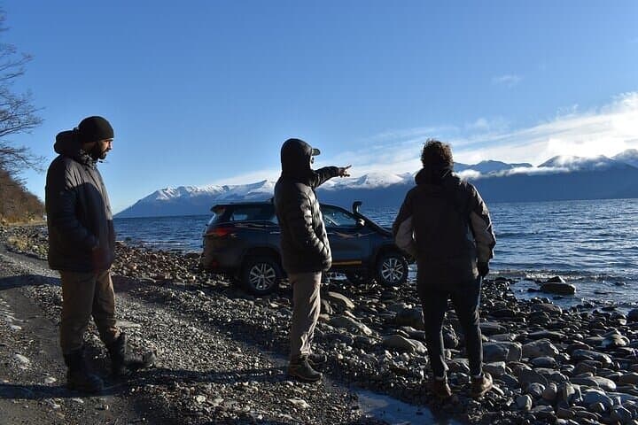 Ushuaia in Five Days: Trekking, Canoes and Off‑Road Lakes photo 4