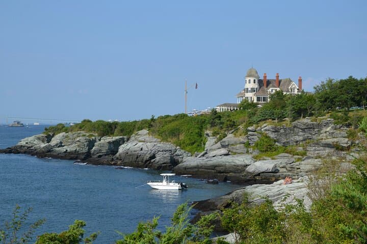 Newport Cliff Walk Self-Guided Audio Tour — Mansions, Ocean Views & Gilded Age Stories