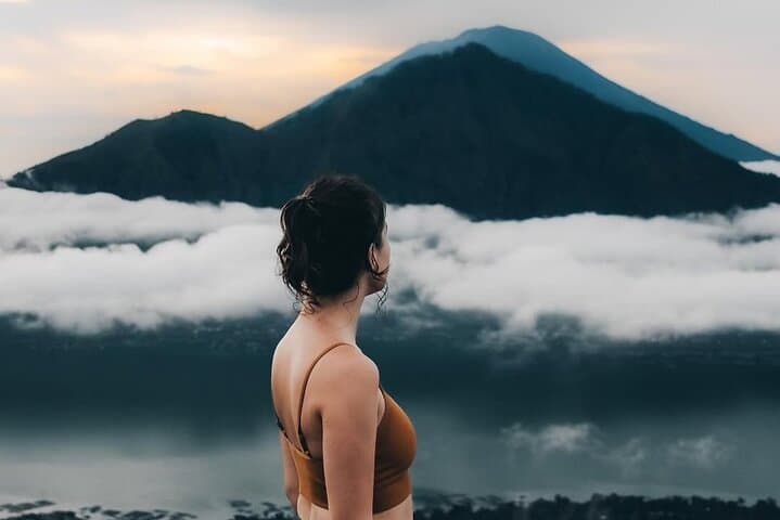 Mount Batur Sunrise Trek: Summit Hike & Hot Springs (All-Inclusive) photo 2