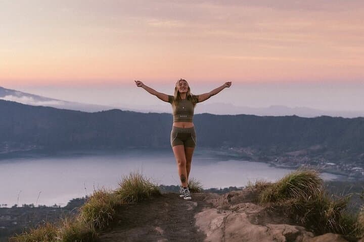Mount Batur Sunrise Trek: Summit Hike & Hot Springs (All-Inclusive) photo 3