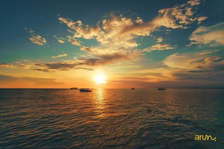 Sunset on Tonle Sap: Kompong Phluk Floating Village & Canoe Ride from Siem Reap photo 3