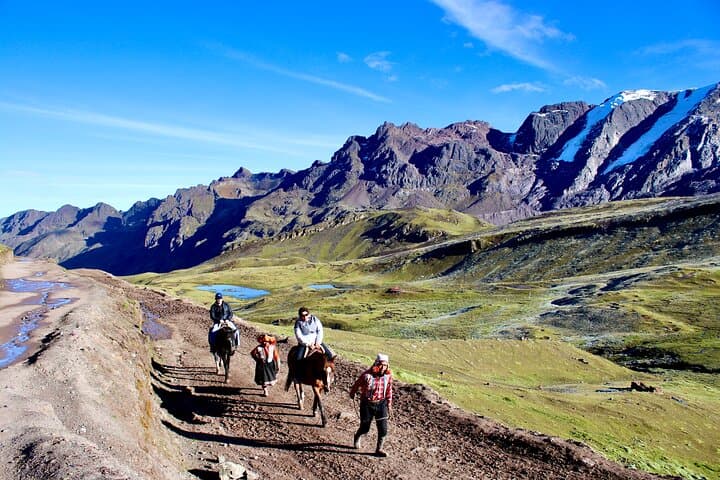 Early-Morning Transfer from Cusco to Rainbow Mountain — Beat the Crowds photo 5