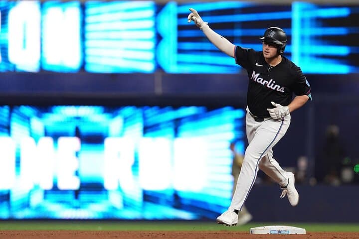 Miami Marlins Game at LoanDepot Park — Little Havana’s High-Energy MLB Experience photo 5