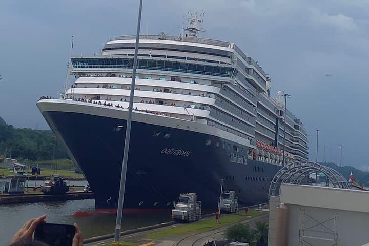 Private Panama City Tour: Miraflores Locks, Casco Viejo, Amador Causeway & 360° Views photo 3