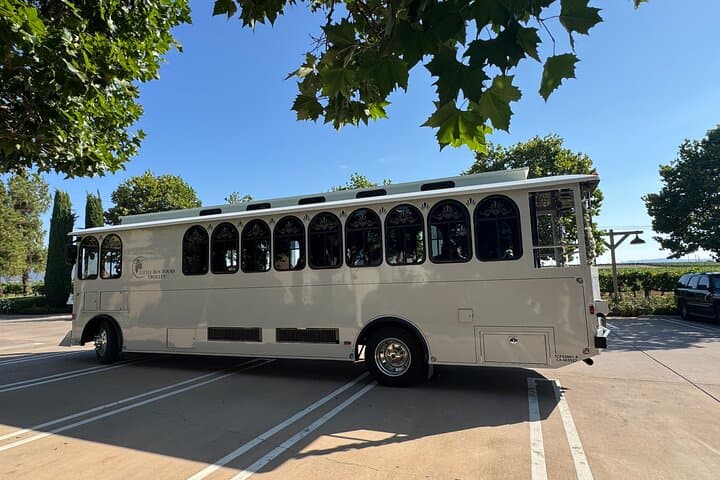 Late Morning Temecula Wine Tour: Tastings & Personal Charcuterie photo 2