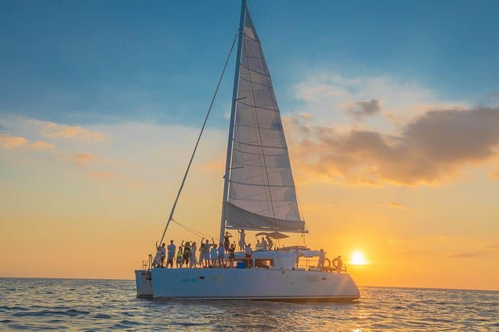 Sunset Yacht Cruise Around Koh Lipe: Romantic Andaman Sea Escape
