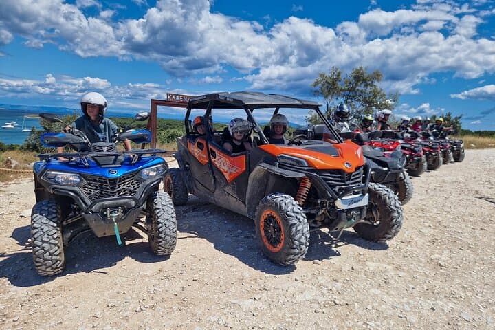 Cape Kamenjak Quad Safari: 2.5-Hour Cliff Jump & Safari Bar Adventure