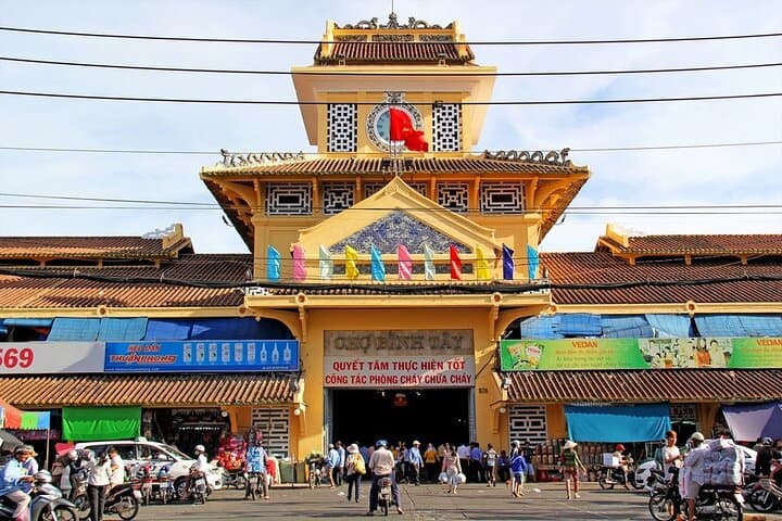Afternoon Charm of Saigon: Guided District 1 & Chinatown Tour photo 4