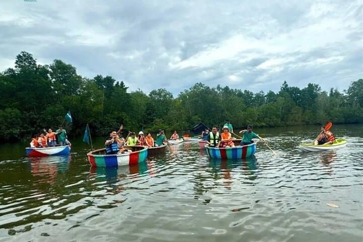 Phu Quoc Highlights: Full-Day Kayaking, Beaches & Cultural Stops photo 2
