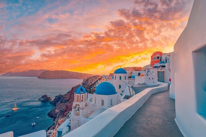 Private 2-Hour Sightseeing Tour in Santorini — Fira, Volcano & Coastal Beaches photo 2