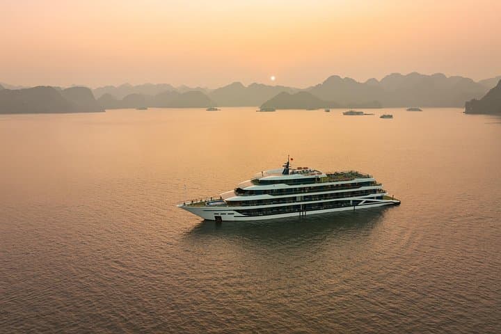 Hanoi to Lan Ha Bay: 2-Day Luxury Doria Cruise with Private Balcony photo 2