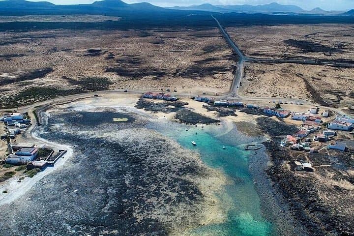 Northern Fuerteventura 4x4: Corralejo Dunes, Bayuyo & El Cotillo photo 1