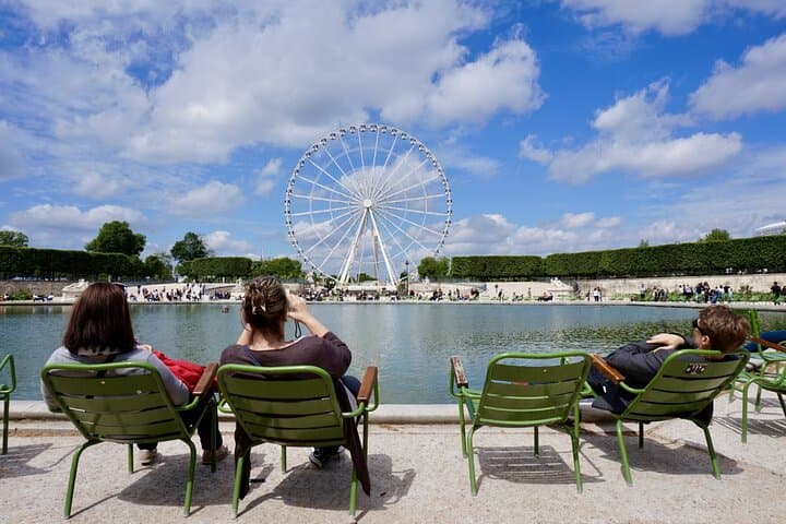 Half-Day Private Paris Tour: Eiffel Tower, Louvre, Notre-Dame & Saint-Germain Highlights photo 4
