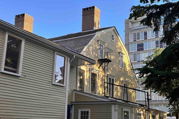 Self-Guided Harvard University Walking Tour: Explore Harvard Yard and Historic Cambridge photo 5