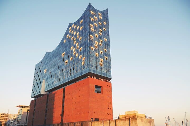 Elbphilharmonie Plaza Guided Tour with Franzbrötchen & Coffee photo 5