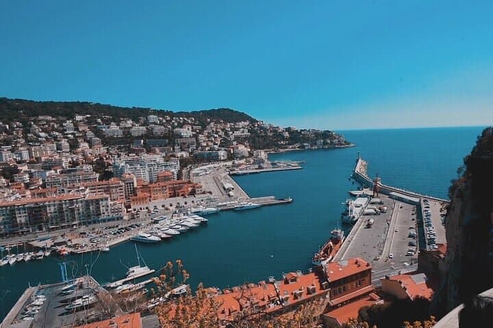 Explore Nice on Foot: Old Town Alleys to Promenade des Anglais Walking Tour photo 3