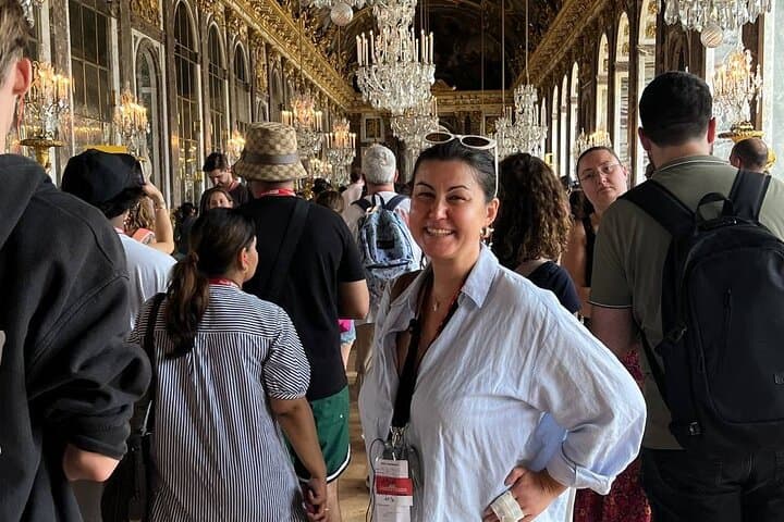 Versailles Private Tour: Walk Marie Antoinette’s Gardens & Petit Trianon photo 2