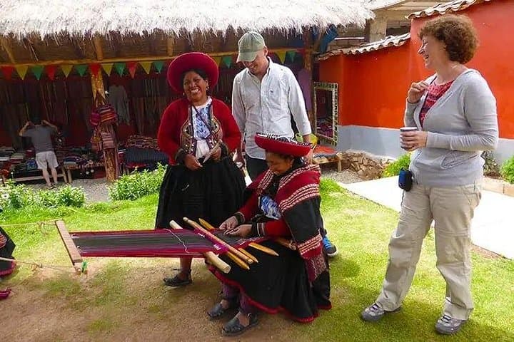 Chinchero, Moray & Maras Full-Day: Andean Textiles, Salt Pans & Inca Towns photo 2