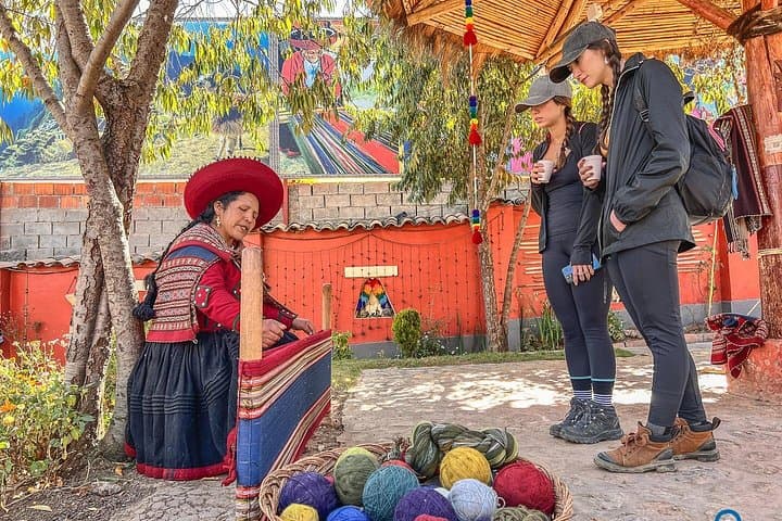 Chinchero, Moray & Maras Full-Day: Andean Textiles, Salt Pans & Inca Towns photo 4