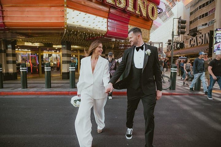 Las Vegas Wedding Photographer: Chapel and Strip Photo Session photo 3