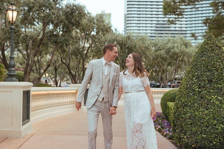 Las Vegas Wedding Photographer: Chapel and Strip Photo Session photo 5
