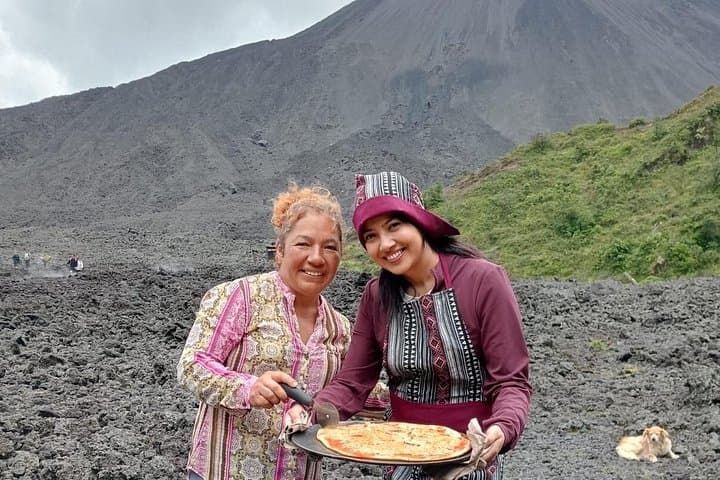 Cook Pizza on Pacaya Volcano: Antigua Day Tour & Lava-Baked Pizza Experience photo 4