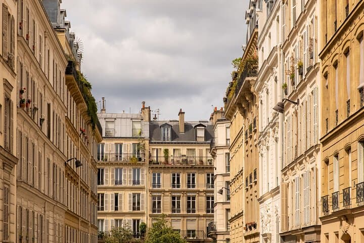 Self-Guided Paris Hidden Gems Audio Tour: Explore Iconic Landmarks & Secret Spots photo 3