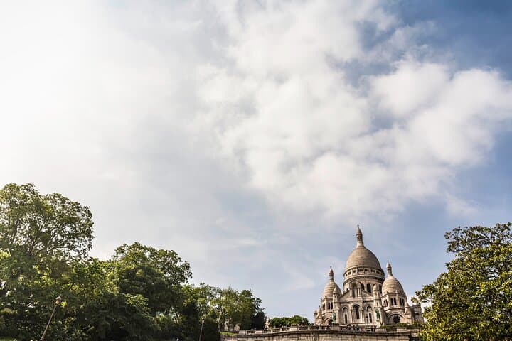 Self-Guided Paris Hidden Gems Audio Tour: Explore Iconic Landmarks & Secret Spots photo 4