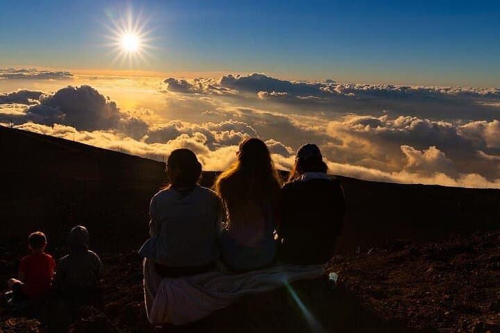 Haleakala Sunset Experience: Summit Sunset Tour from Kahului