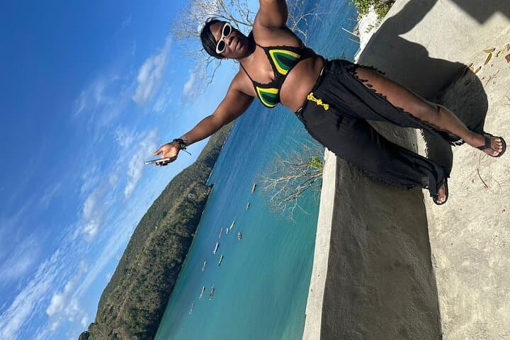 Saint Lucia West Coast Sightseeing: Gros Islet to Anse la Raye Scenic Tour photo 2