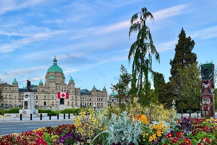 Two-Hour Private Victoria Highlights Tour: Inner Harbour, Chinatown & Beacon Hill