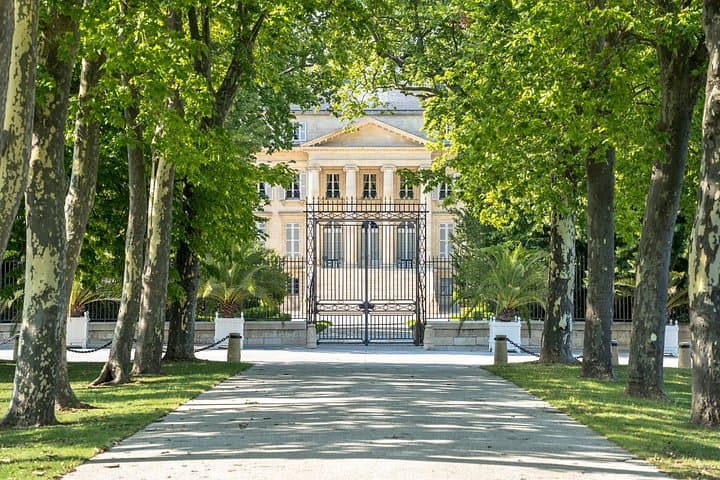 Half-Day Médoc Private Ride: Château Margaux, Pichon-Baron & Beychevelle