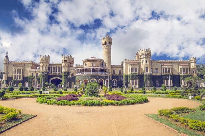 Architecture, Beaches & Hills: Bangalore to Mumbai Cultural Road Trip photo 4