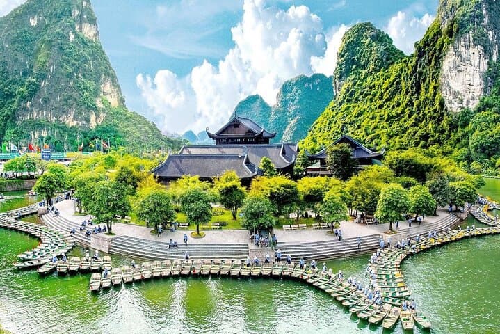 Hoa Lu, Trang An & Mua Caves Day Trip from Hanoi — Boat Ride, Ancient Capital & Panoramic View photo 3