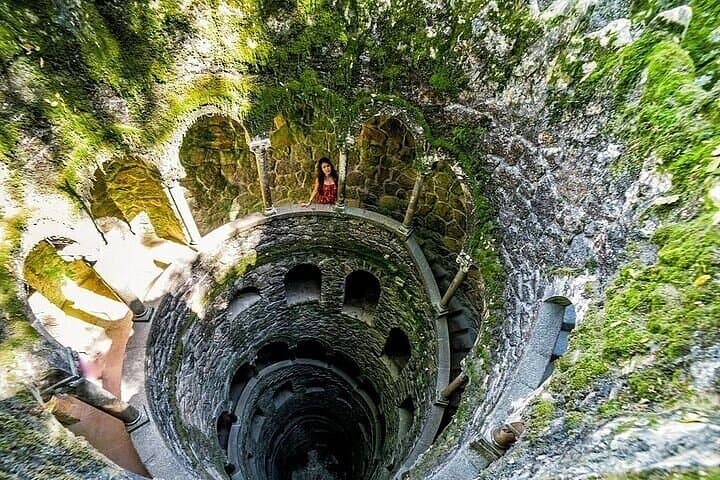 Quinta da Regaleira Guided Tour - Skip the Line Tickets & Initiation Well Experience photo 3