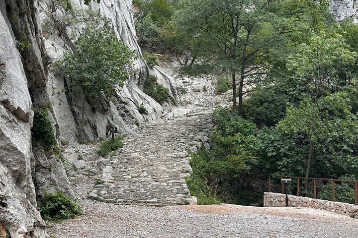 Day Trip to Paklenica National Park: Velika Paklenica Gorge Hike & Manita Peć Cave from Zadar