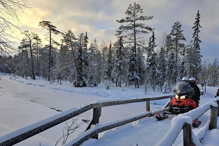 Full-Day Snowmobile Adventure from Rovaniemi — 100 km in Finnish Lapland photo 3
