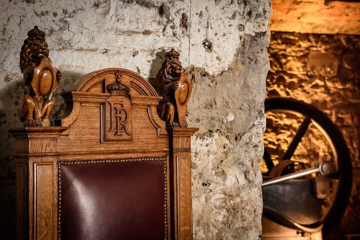 Wee Dram: Edinburgh Underground Whisky & Gin Tour (60min) photo 5