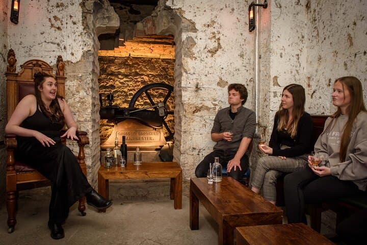 Wee Dram: Edinburgh Underground Whisky & Gin Tour (60min) photo 2