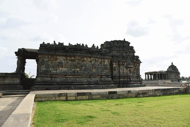 Hubli to Hampi, Belur & Mysore: 6-Day Karnataka Heritage Tour photo 4