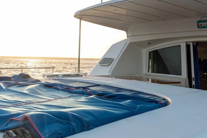 Golden Hour Breeze Sunset Cruise in Bonaire: Drinks, Views & Easy Evening Sail photo 2